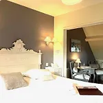 La Les Mots Passants Cabourg