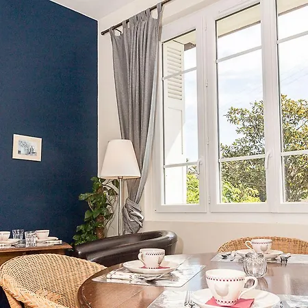 La Les Mots Passants