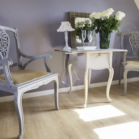 Hotel La Les Mots Passants