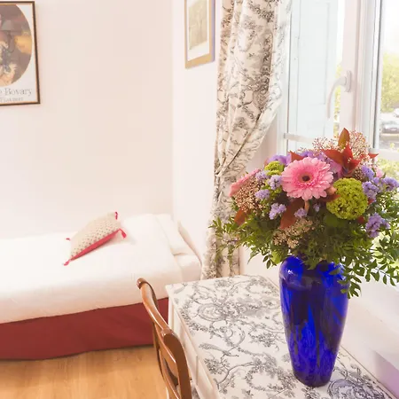 La Les Mots Passants Hotel 2*