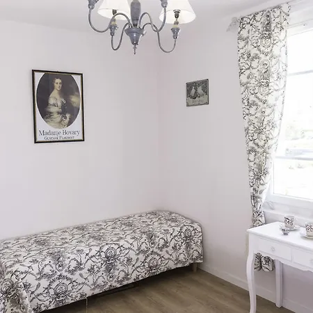 La Les Mots Passants Hotel 2*