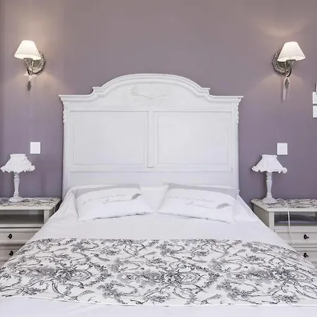 La Les Mots Passants 2* קאבורג