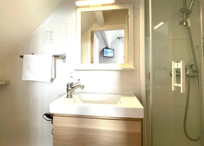 La Les Mots Passants 2* カブール